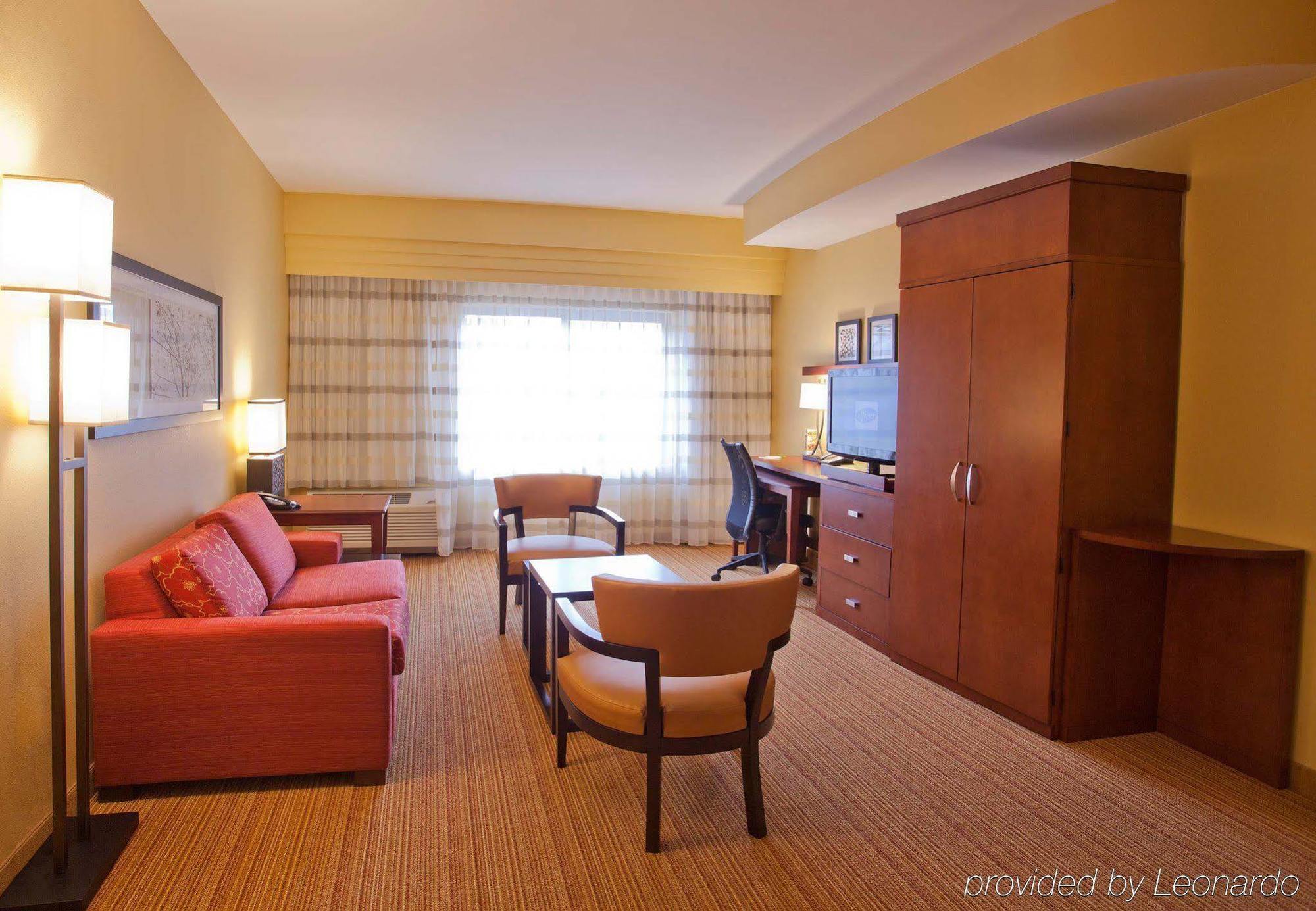 Courtyard By Marriott Charlotte Lake Norman Huntersville Habitación foto